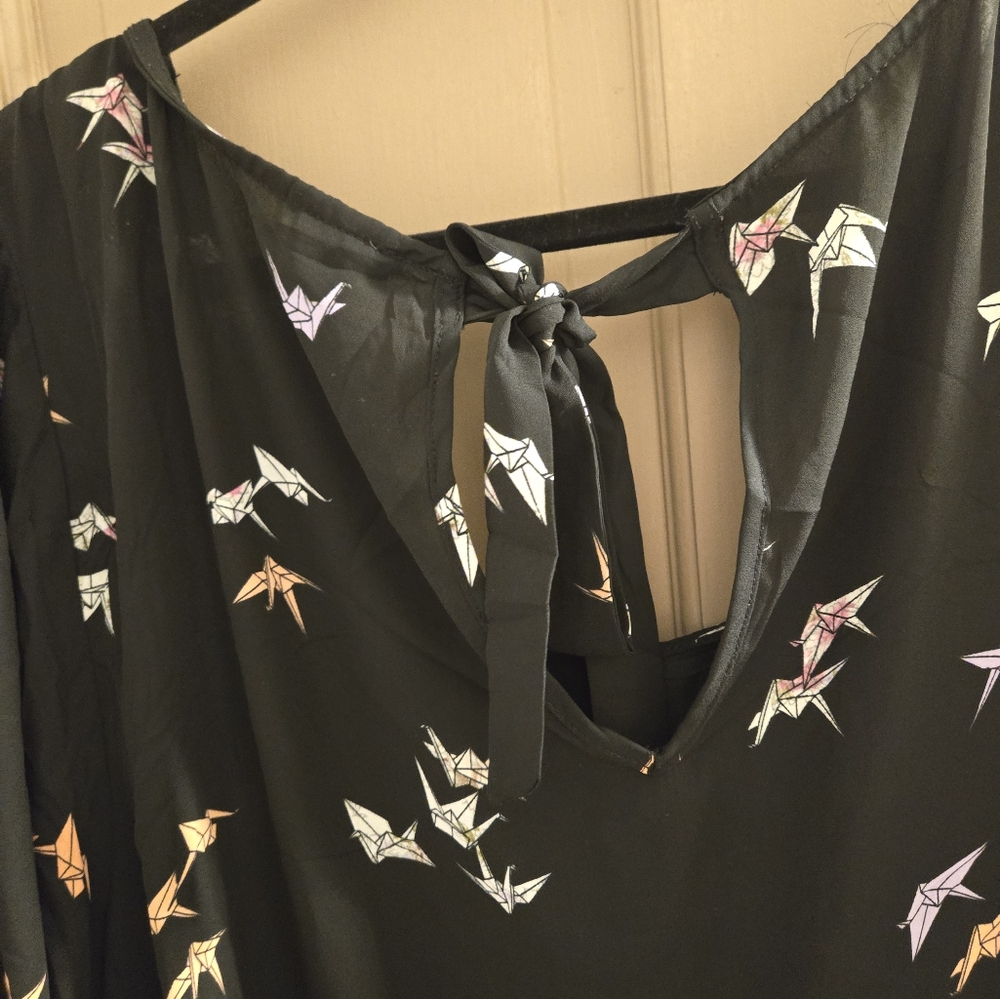 *Torrid size 5 paper cranes oragami top - Picture 6 of 6